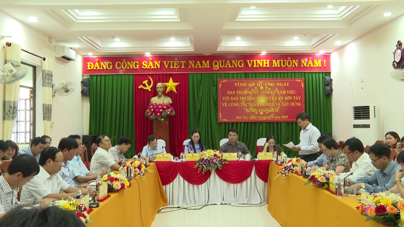 Ban thường vụ Tỉnh ủy làm việc với huyện Sơn Tây