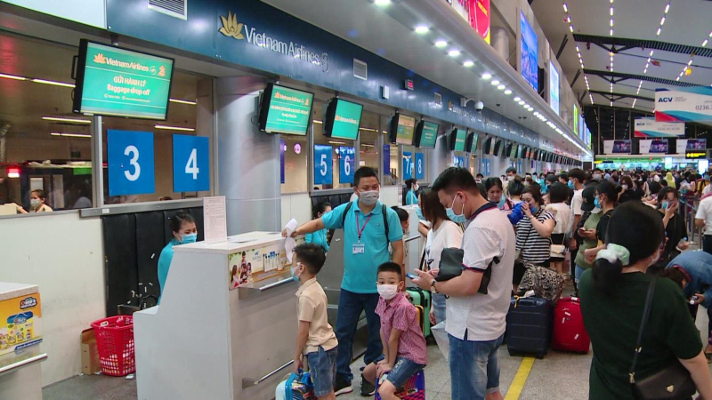 Chính thức đề xuất tăng trần giá vé máy bay nội địa