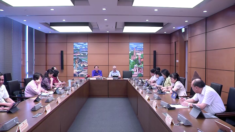 Đoàn đại biểu quốc hội tỉnh góp ý Dự án Luật quản lý, bảo vệ công trình quốc phòng và khu quân sự