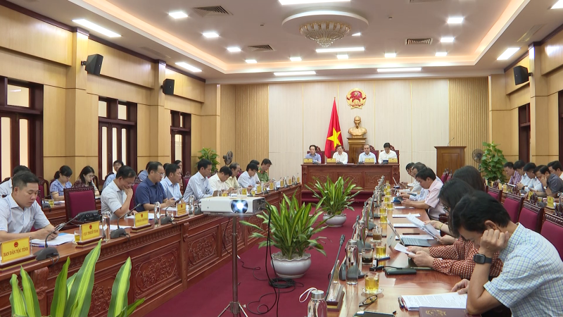 Thị trường một số ng&agrave;nh bắt đầu phục hồi, c&aacute;c doanh nghiệp gia tăng sản xuất