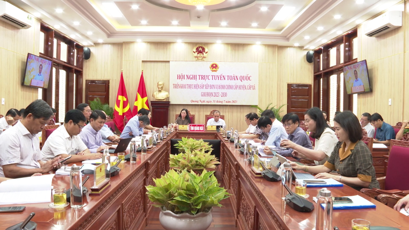 Bí thư Tỉnh ủy Bùi Thị Quỳnh Vân dự hội nghị toàn quốc về sắp xếp đơn vị hành chính