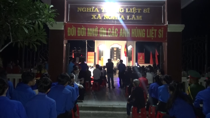 Thắp nến tri ân các anh hùng liệt sĩ
