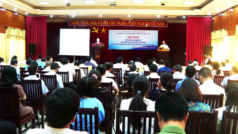 Hội nghị triển khai c&aacute;c văn bản ph&aacute;p lu&acirc;̣t