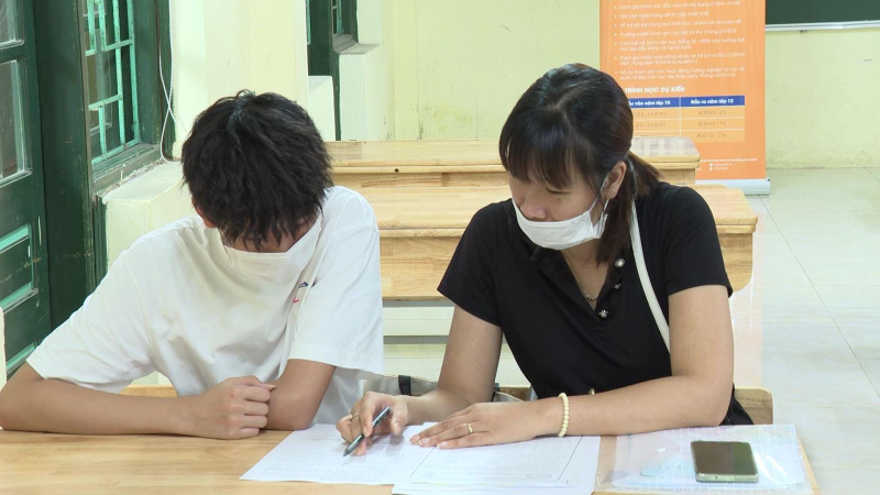 Bộ GD&ĐT yêu cầu không làm khó học sinh lớp 10 chuyển trường