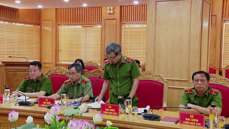 Điều tra giá sách giáo khoa cao bất thường