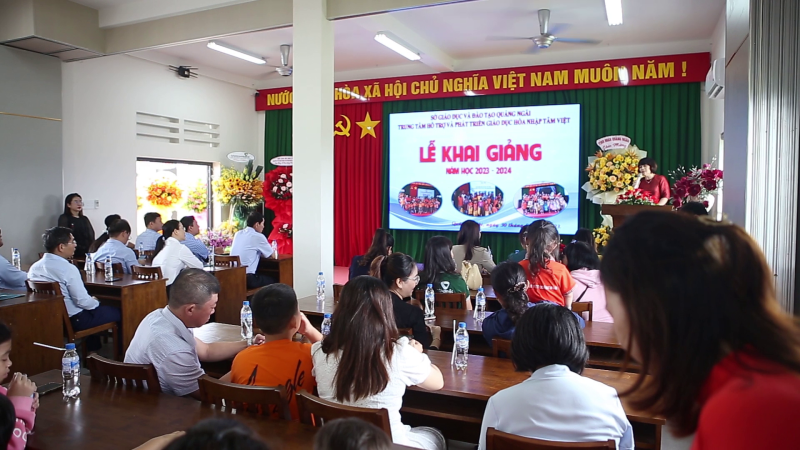 Trung tâm hỗ trợ và Phát triển giáo dục hòa nhập Tâm Việt khai giảng năm học mới