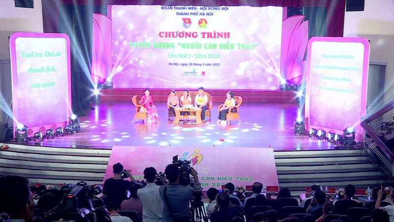 Tuyên dương 110 “Người con hiếu thảo”