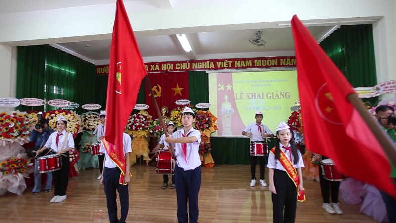 Năm học mới tại ngôi trường đặc biệt Võ Hồng Sơn