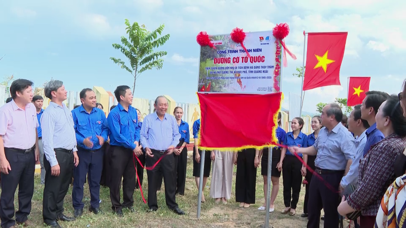 Khánh thành công trình thanh niên “Đường cờ Tổ quốc”