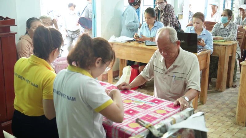 Chi trả lương hưu và trợ cấp bảo hiểm xã hội theo Nghị định 42