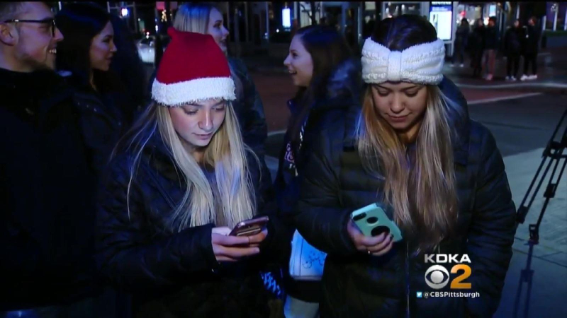 Bừng tỉnh trước hiểm họa điện thoại thông minh