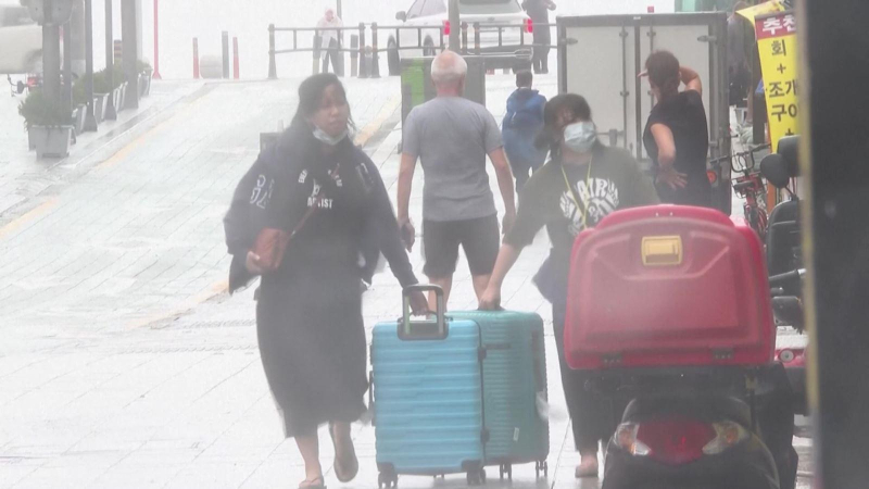 Bão Khannun gây thiệt hại lớn cho Hàn Quốc