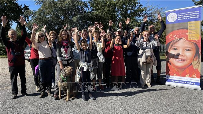 Đi bộ vì trẻ em Việt Nam tại Pháp