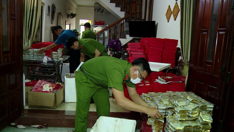 Thu giữ gần 1.500 bánh trung thu không nguồn gốc xuất xứ