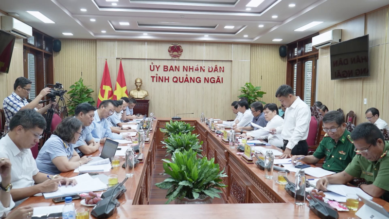 Đo&agrave;n c&ocirc;ng t&aacute;c của Bộ N&ocirc;ng nghiệp v&agrave; Ph&aacute;t triển N&ocirc;ng th&ocirc;n l&agrave;m việc với UBND tỉnh