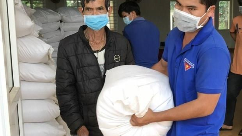 Xuất cấp gạo từ nguồn dự trữ quốc gia cho 6 tỉnh trong thời giáp hạt