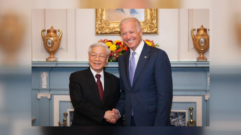 Tổng thống Mỹ Joe Biden bắt đầu chuyến thăm Việt Nam