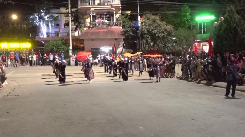 Vùng cao Mù Cang Chải chào mừng Tết độc lập 2/9