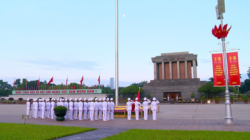 Thiêng liêng Lễ chào cờ sáng 2/9 tại Quảng trường Ba Đình
