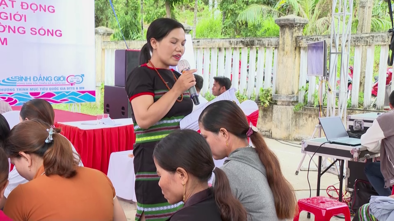 Phụ nữ Quảng Ngãi đoàn kết, nghĩa tình và năng động