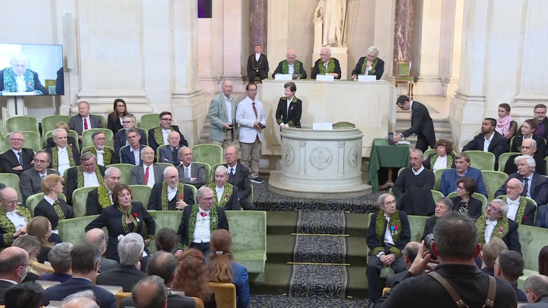 Hai nhà khoa học Việt Nam nhận giải thưởng hàn lâm Pháp