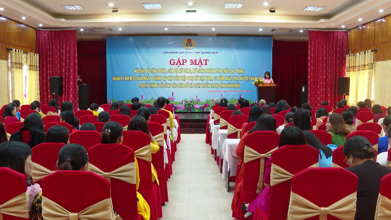 Gặp mặt nữ cán bộ công đoàn, nữ công