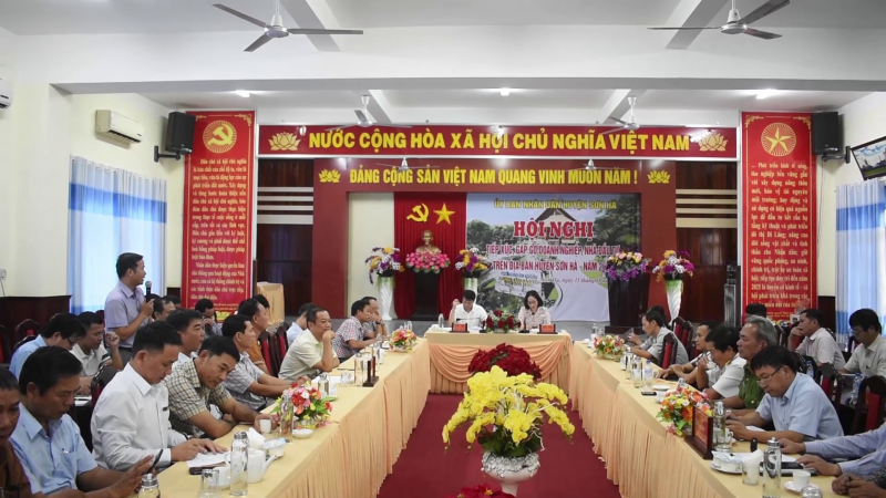 Gặp mặt doanh nghiệp v&agrave; nh&agrave; đầu tư nh&acirc;n ng&agrave;y doanh nh&acirc;n Việt Nam