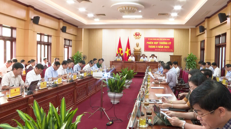 UBND tỉnh Quảng Ngãi họp phiên thường kỳ tháng 9