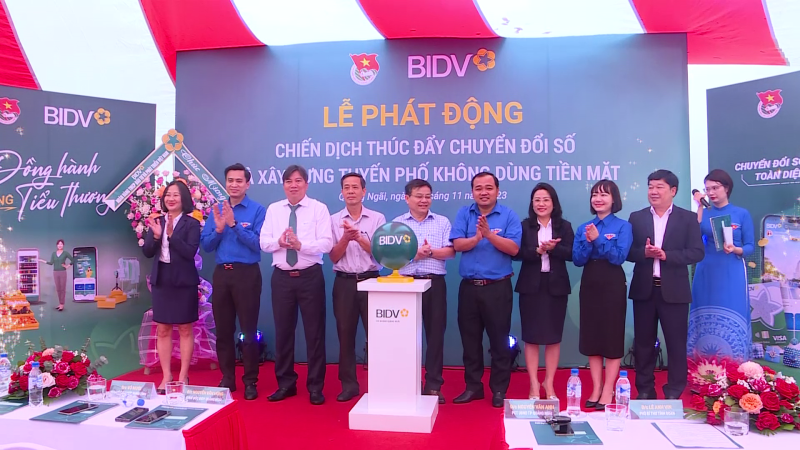 Phát động chiến dịch “Chuyển đổi số và xây dựng tuyến phố không dùng tiền mặt”