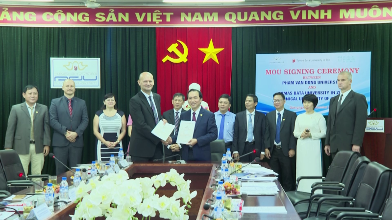Ký kết hợp tác giữa Trường Đại học Phạm Văn Đồng với các Trường Đại học Cộng Hoà Séc