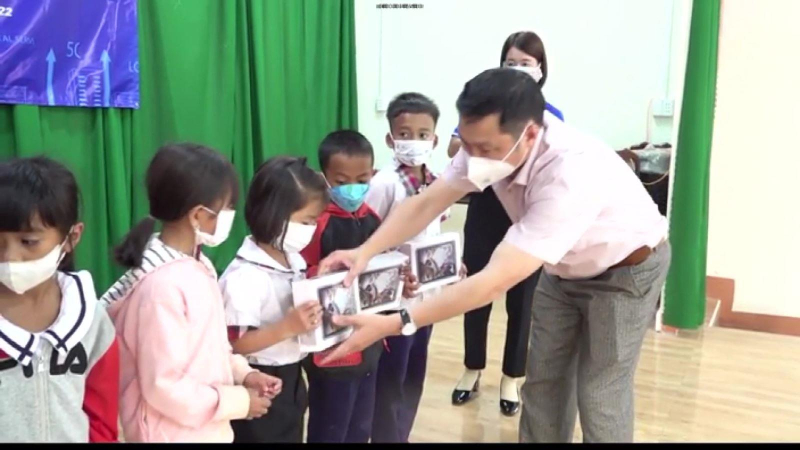 Dừng chính sách tín dụng hỗ trợ HS,SV mua máy tính