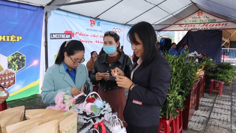 Phiên chợ thanh niên huyện Minh Long năm 2023