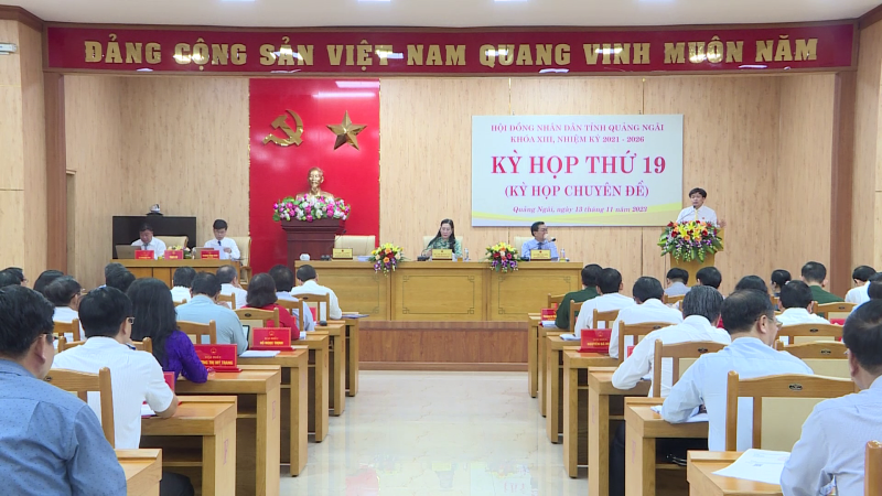 Lấy phiếu tín nhiệm đối với người giữ chức vụ do HĐND tỉnh bầu