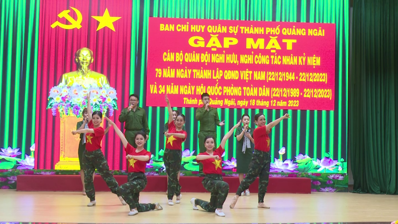 Gặp mặt cán bộ quân đội nghỉ hưu, nghỉ công tác