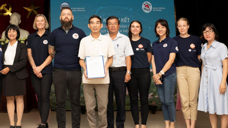 Hội An đ&oacute;ng cửa nh&agrave; h&agrave;ng thịt ch&oacute;, m&egrave;o cuối c&ugrave;ng