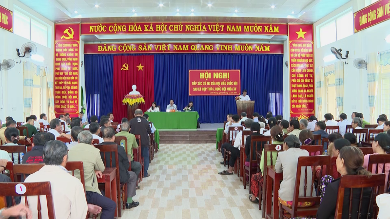 Phó Chủ tịch Quốc hội Trần Quang Phương tiếp xúc cử xã Đức Phong