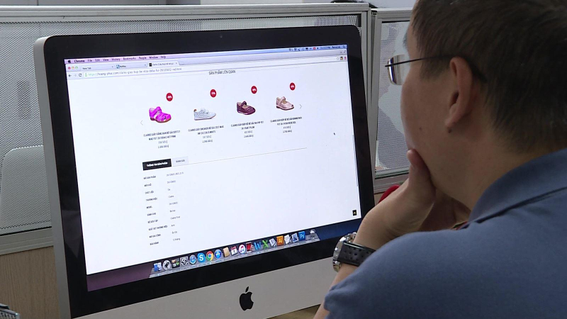 Thương mại điện tử tung khuyến mãi tới 90%