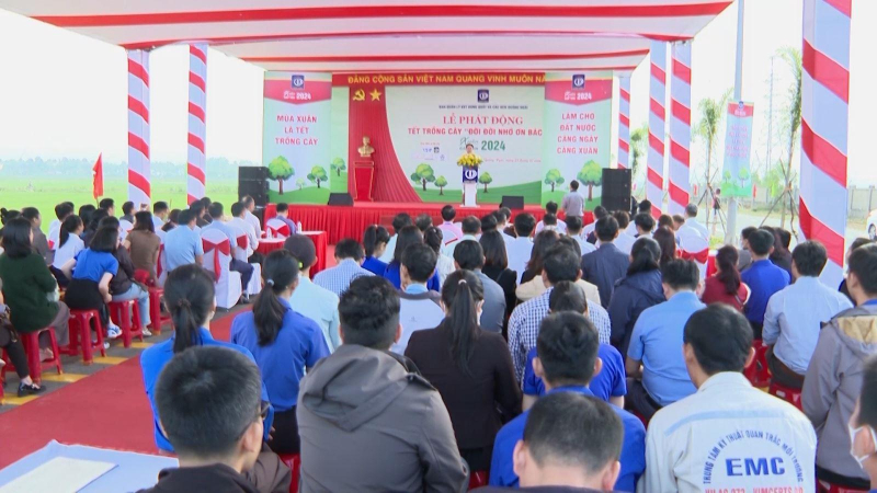 Ph&aacute;t động tết trồng c&acirc;y &ldquo;Đời đời nhớ ơn B&aacute;c Hồ &rdquo; tại Khu Kinh tế Dung Quất