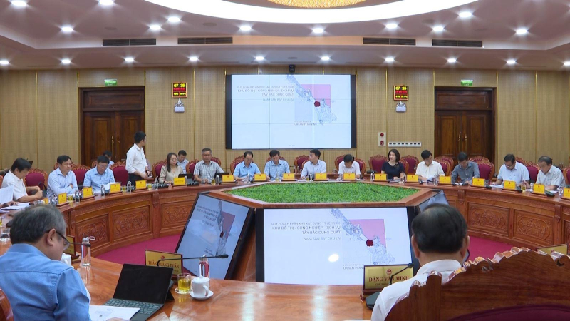 Cho ý kiến 02 đồ án quy hoạch phân khu xây dựng tỷ lệ 1/2000 ở Khu Kinh tế Dung Quất