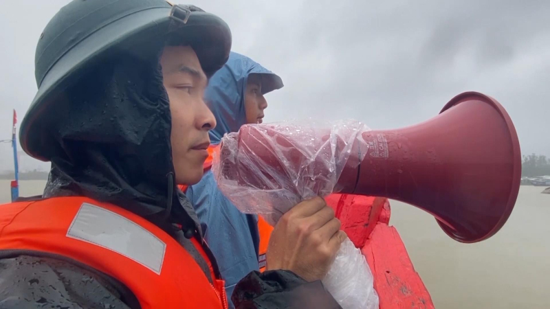 Ứng phó với không khí lạnh tăng cường và gió mạnh trên biển