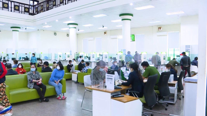 Sôi động thị trường tín dụng sau Tết