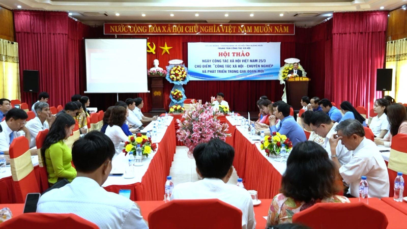 Hội thảo ng&agrave;y c&ocirc;ng t&aacute;c x&atilde; hội Việt Nam
