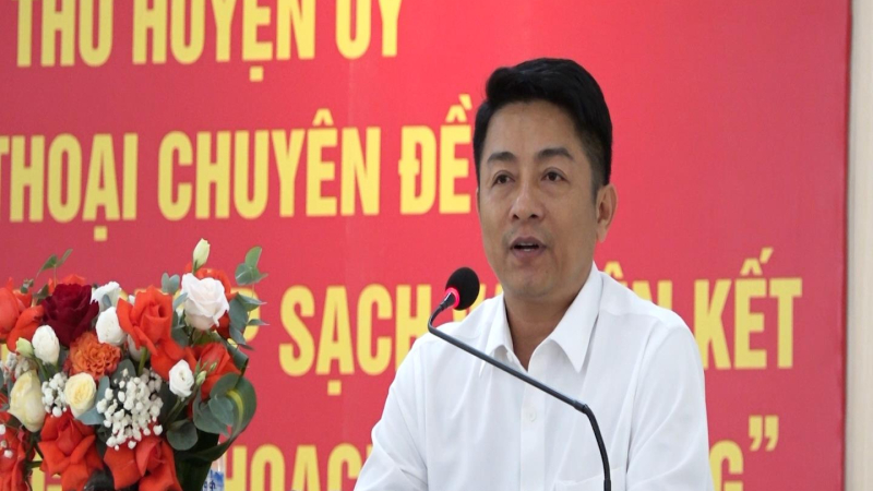 B&iacute; thư Huyện uỷ Mộ Đức đối thoại chuy&ecirc;n đề về sản xuất n&ocirc;ng nghiệp