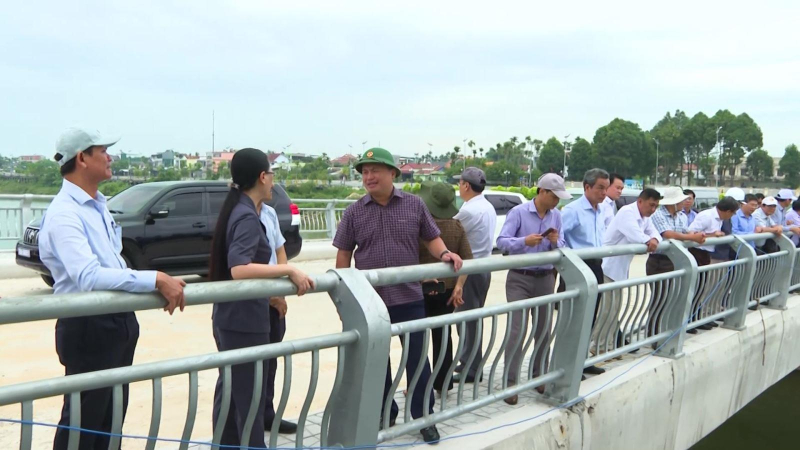 Ban Thường vụ Tỉnh ủy kiểm tra thực tế các công trình giao thông trọng điểm