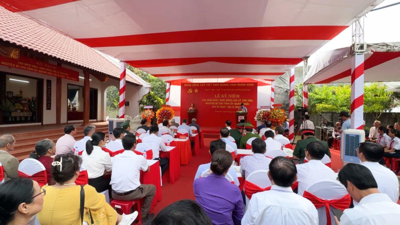 Lễ kỷ niệm 100 năm ng&agrave;y sinh Nguy&ecirc;n B&iacute; thư Tỉnh ủy Quảng Ng&atilde;i L&ecirc; Tấn Tỏa
