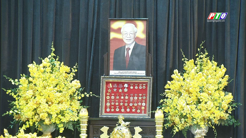 Đoàn đại biểu tỉnh Quảng Ngãi viếng Tổng Bí thư Nguyễn Phú Trọng