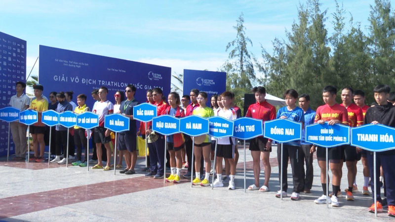 100 vận động viên tranh tài Giải vô địch quốc gia Triathlon 2024 tại Quảng Ngãi