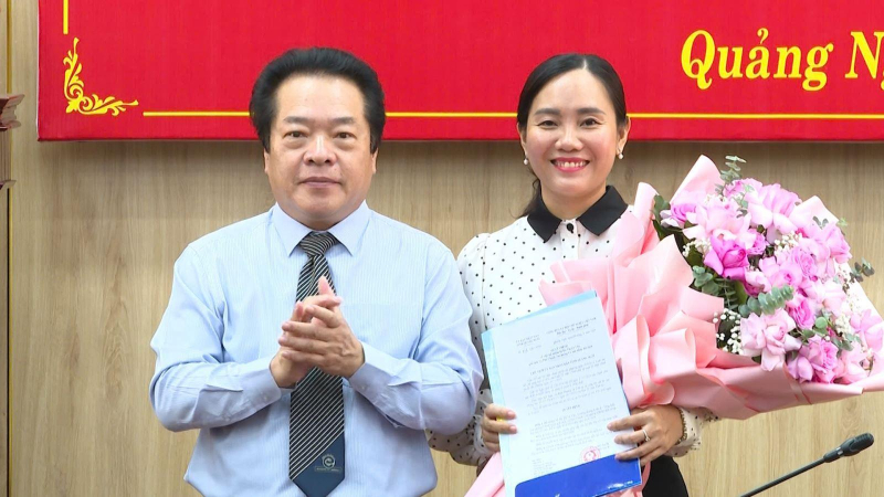 Bà Hà Thị Lê Vân giữ chức Phó Chánh Văn phòng UBND tỉnh Quảng Ngãi