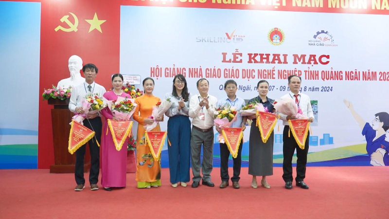 Hội giảng nhà giáo giáo dục nghề nghiệp