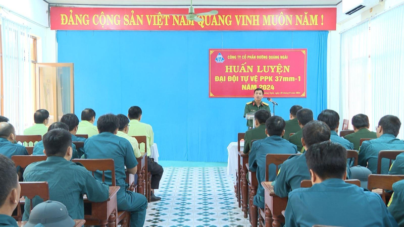 Khai mạc huấn luyện Đại đội tự vệ ph&aacute;o ph&ograve;ng kh&ocirc;ng
